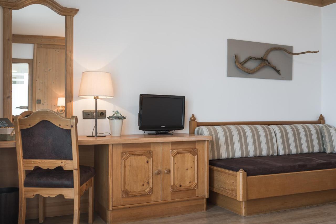 Hotel Alpenhof 3*