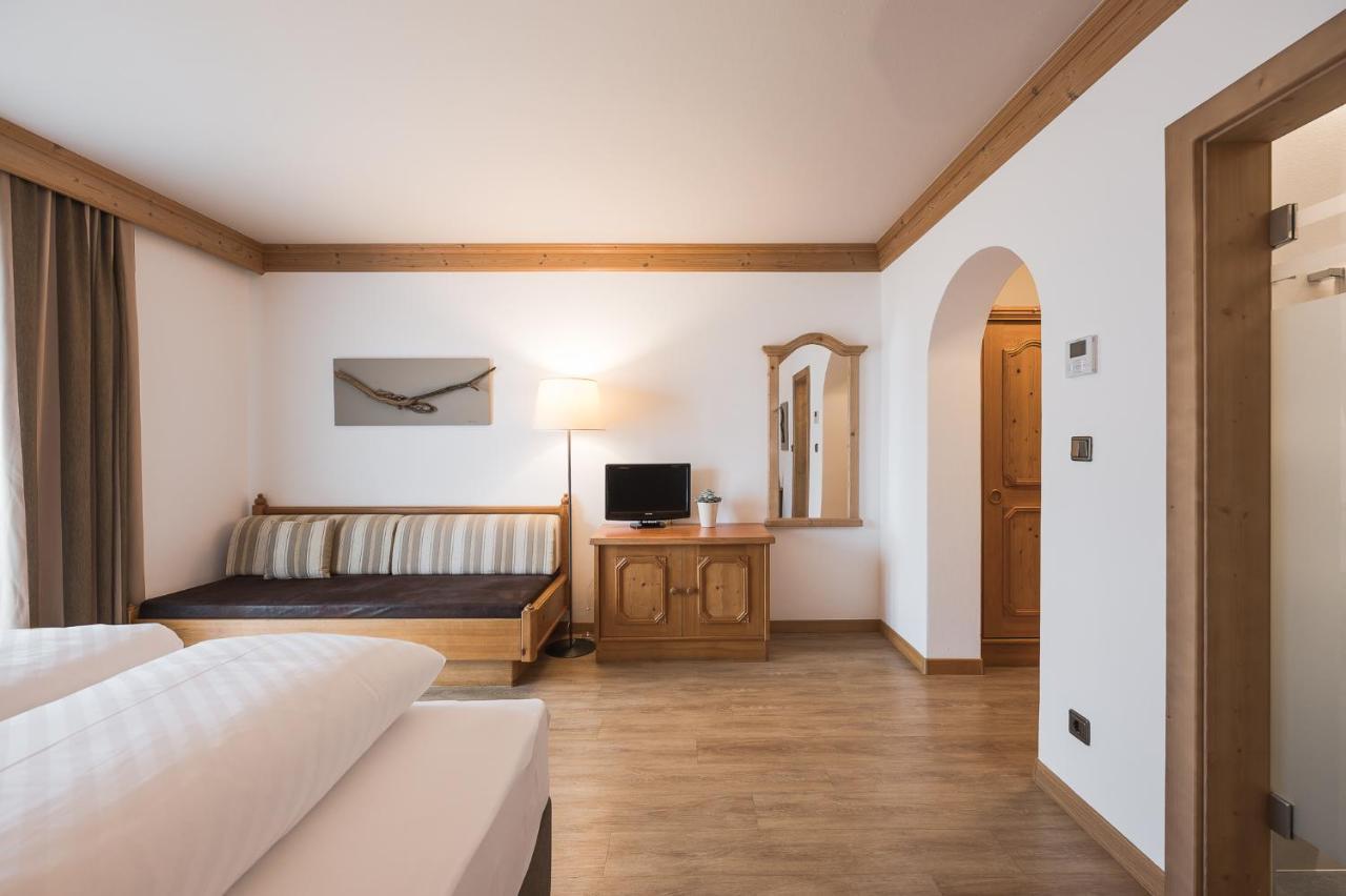 Alpenhof Hotel 3*