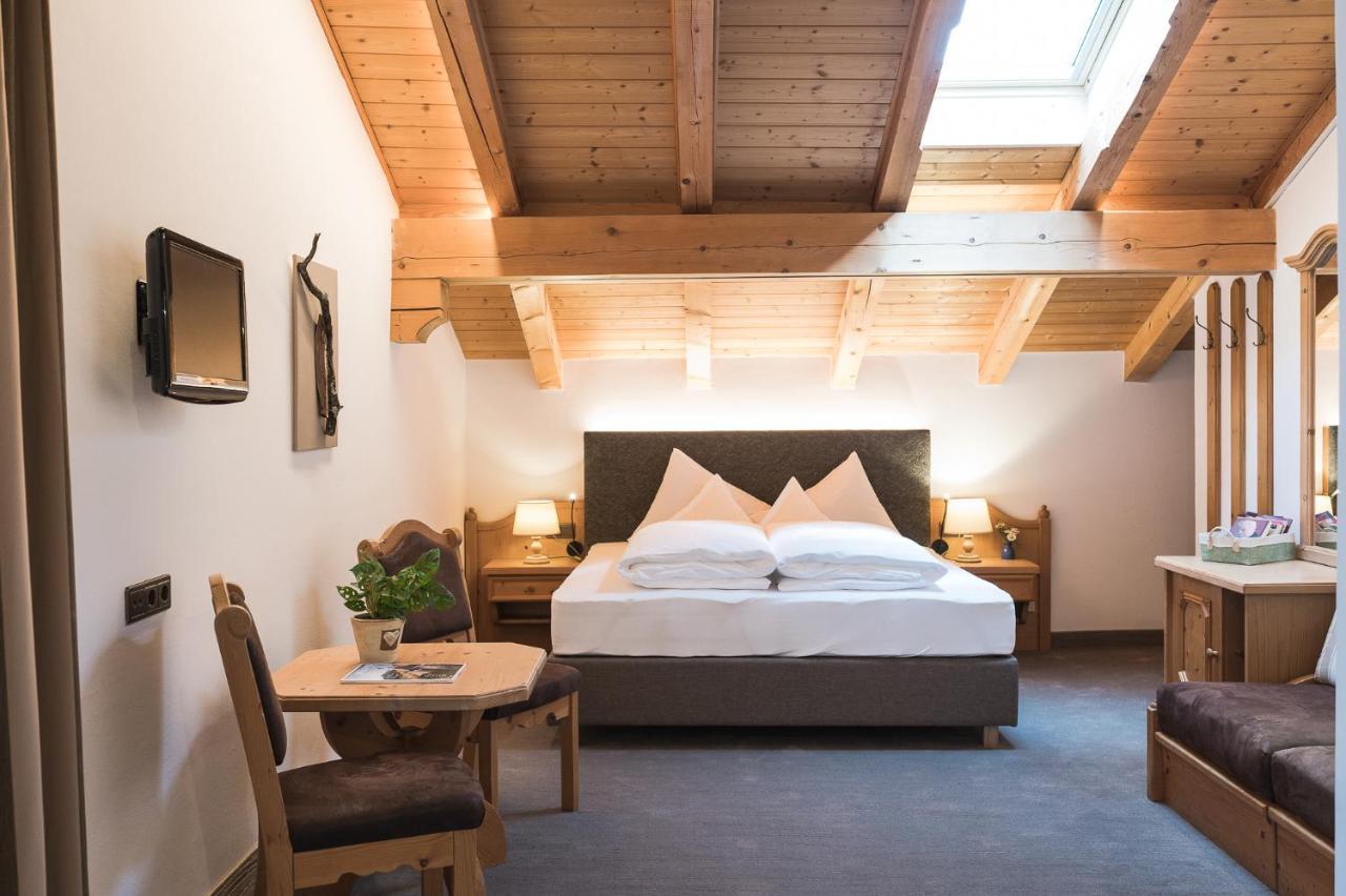 Alpenhof Hotel 3*