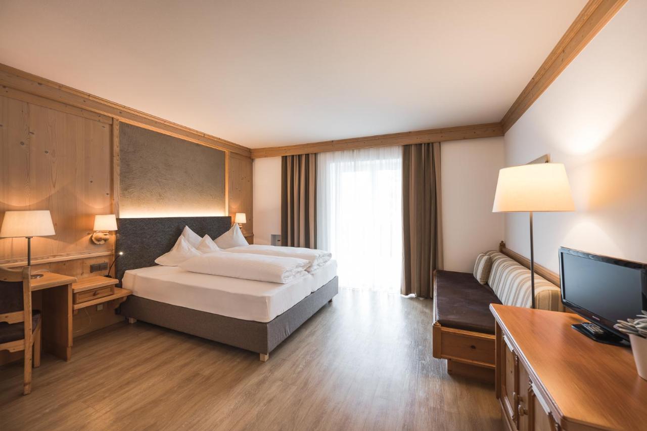 Alpenhof Hotel Tirolo
